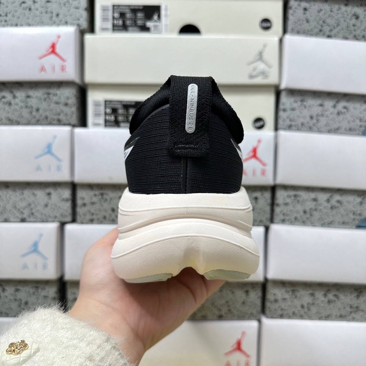 GEL-NIMBUS 28 Black/White