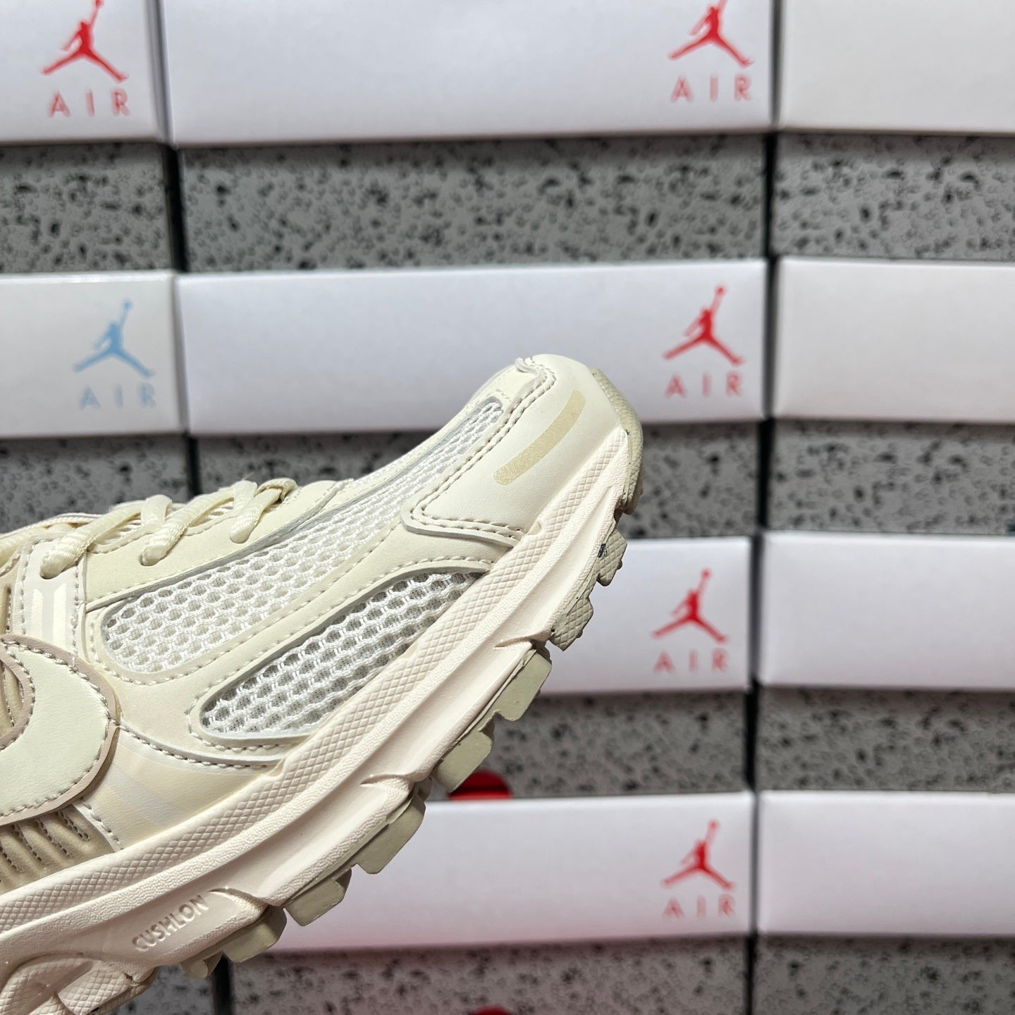 Vomero 5 Pale Ivory