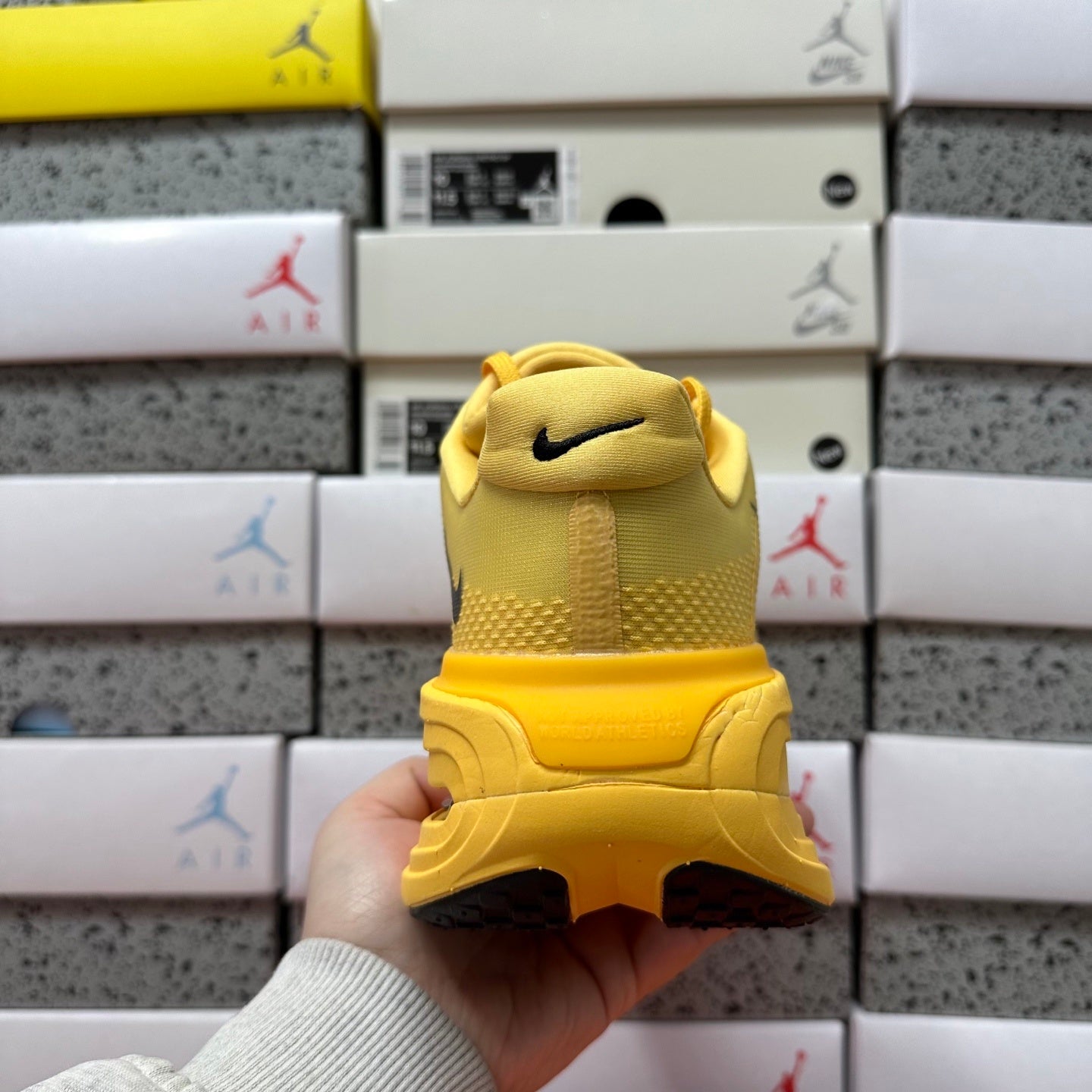 Vomero Premium Yellow