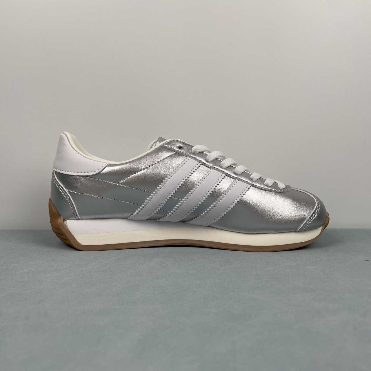 AD COUNTRY OG Silver White