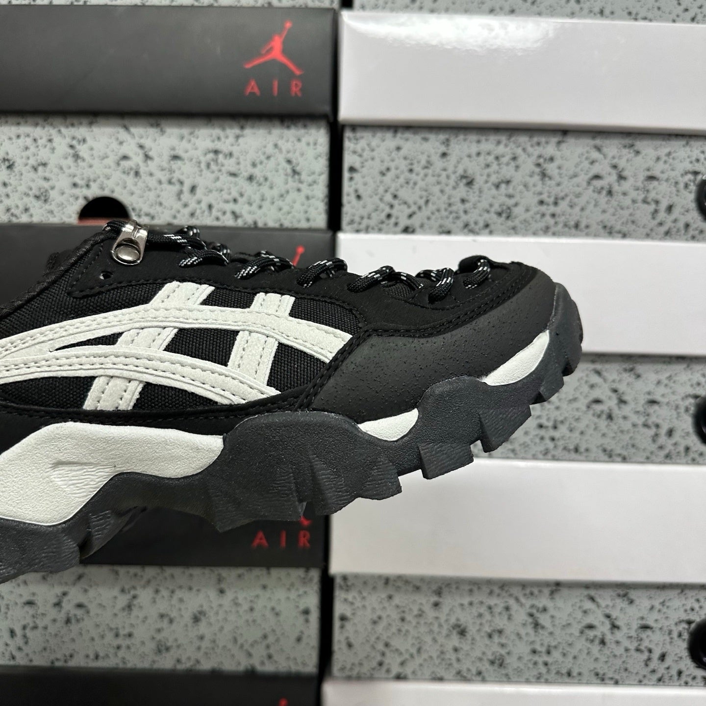 GEL-PICKAX White/Black