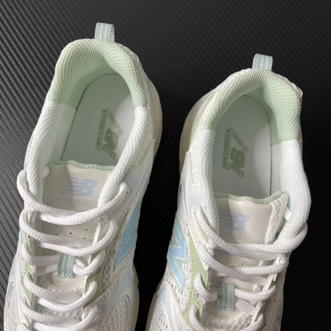 530 White Green