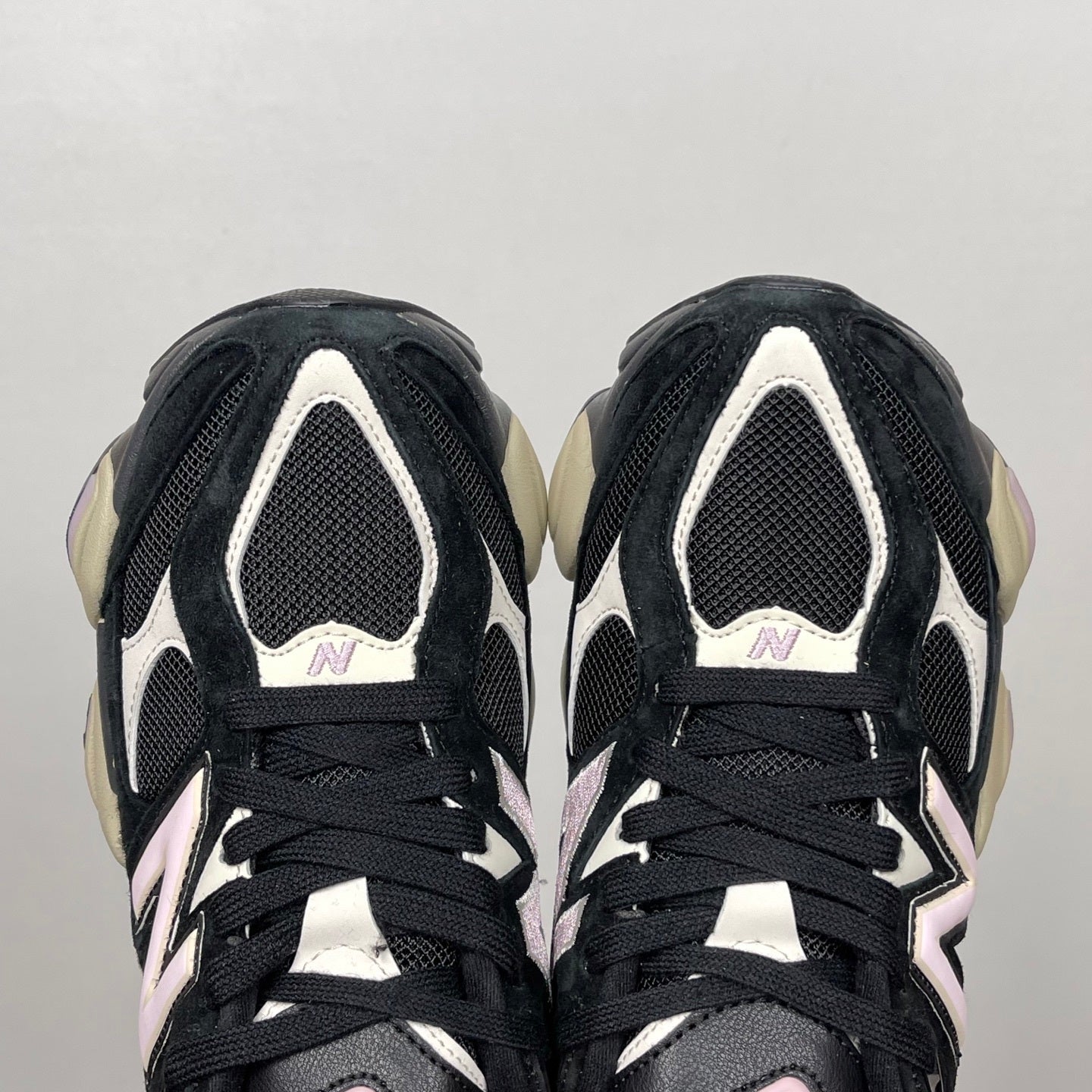 NB 9060 Black Pink