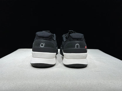 The Roger Pro 2 Black White Lemon Yellow