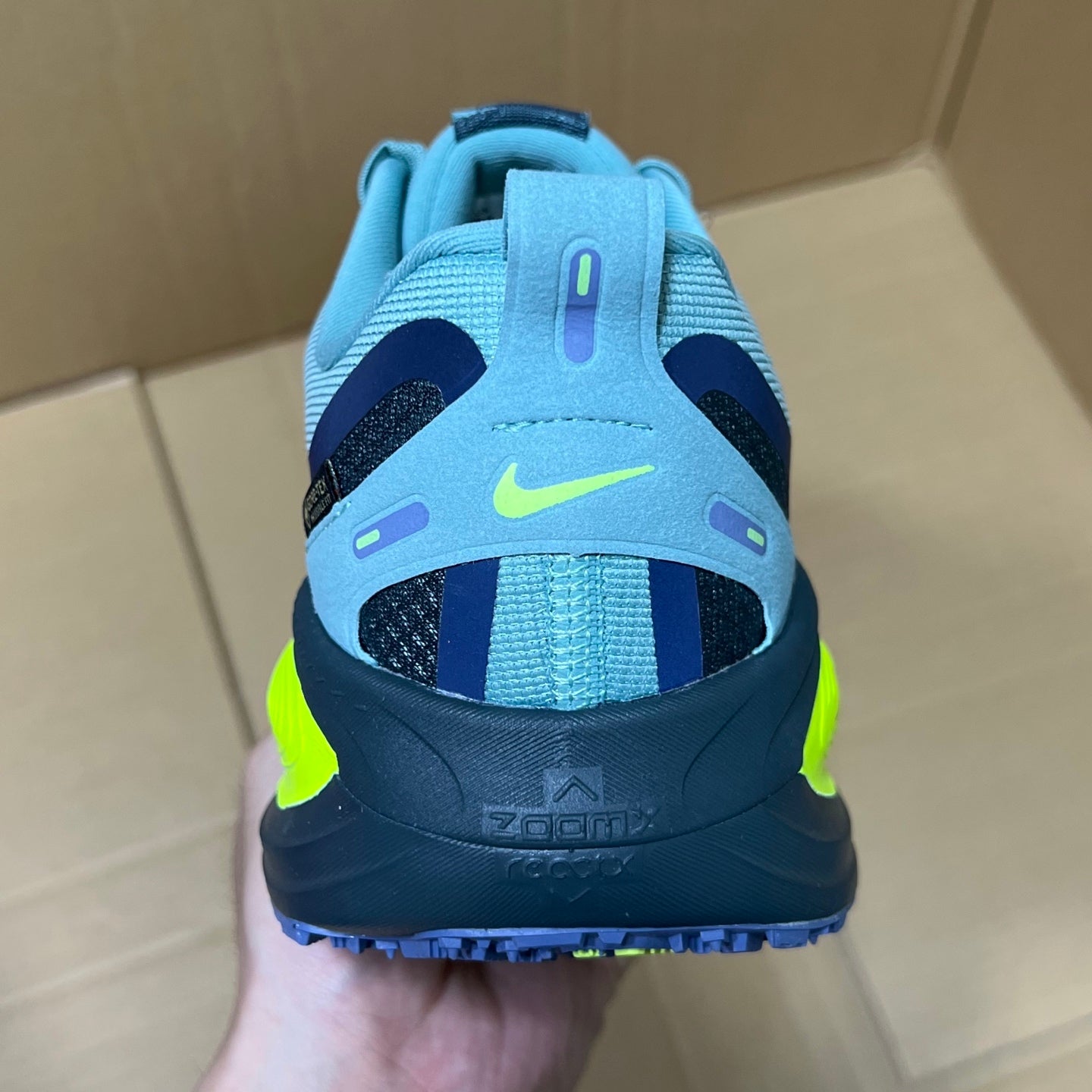 Vomero 18 Gore-Tex Blue