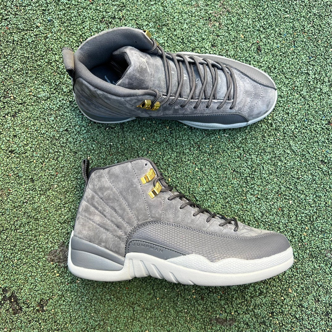 12 Grey Frog