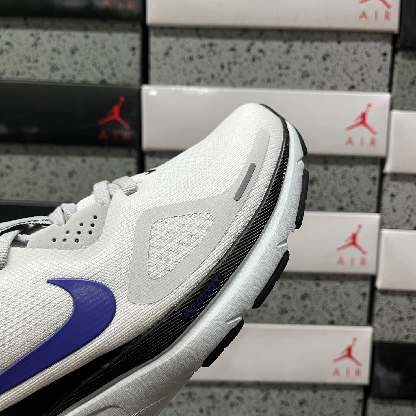 Structure 26 Pure Platinum Persian Violet