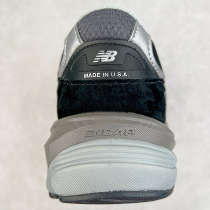 990 Black Grey