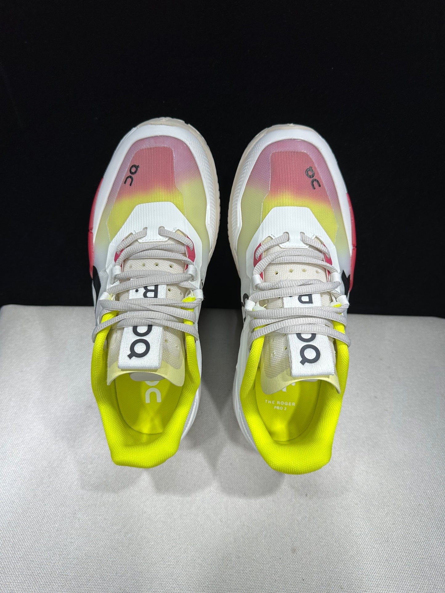 The Roger Pro 2 White Yellow