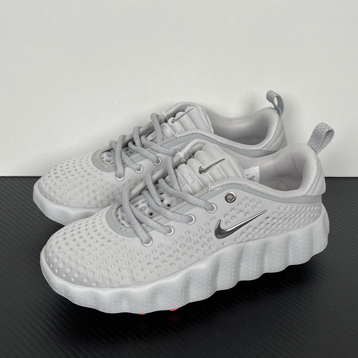 Mind Low Grey