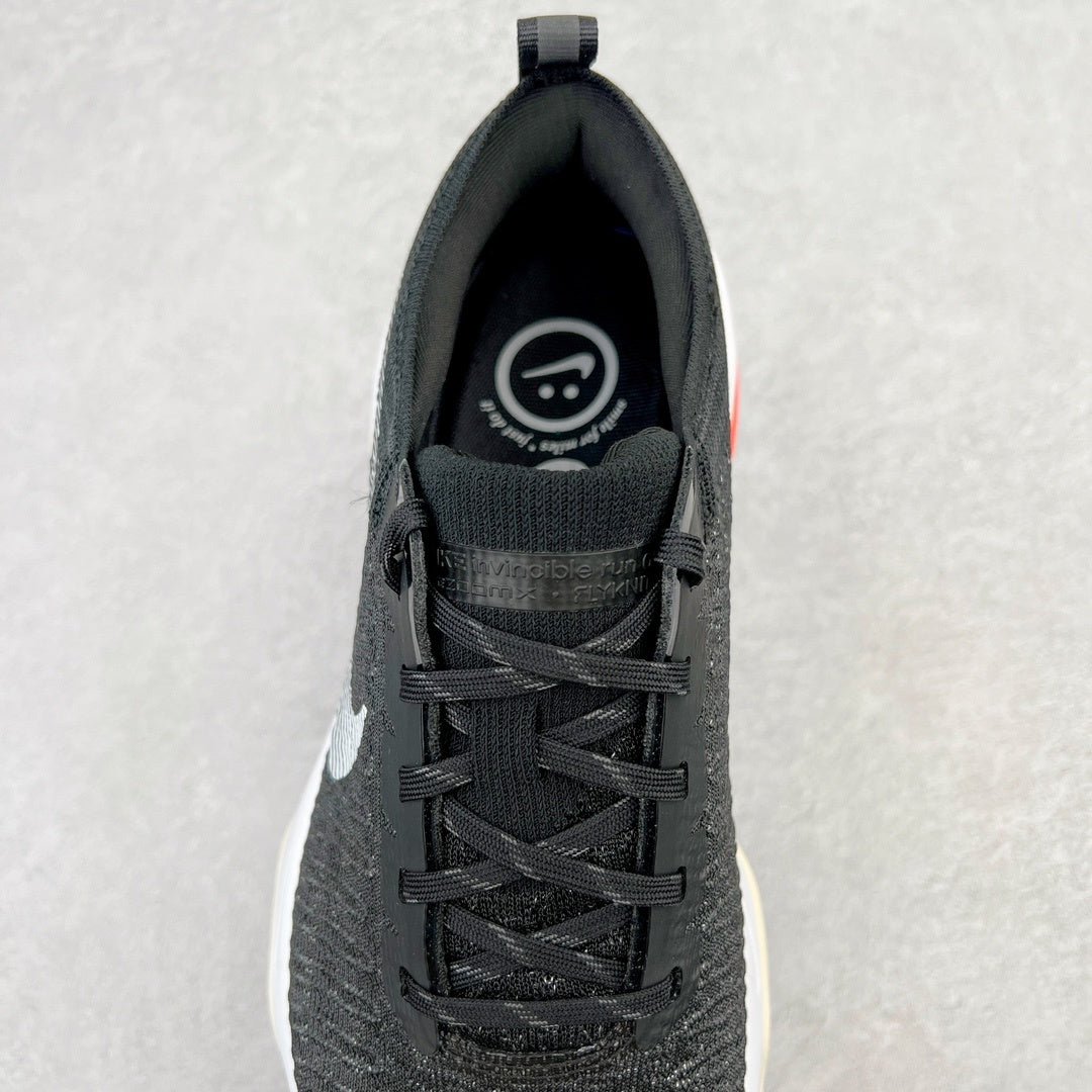 ZoomX Invincible Run Flyknit 3 Black/White
