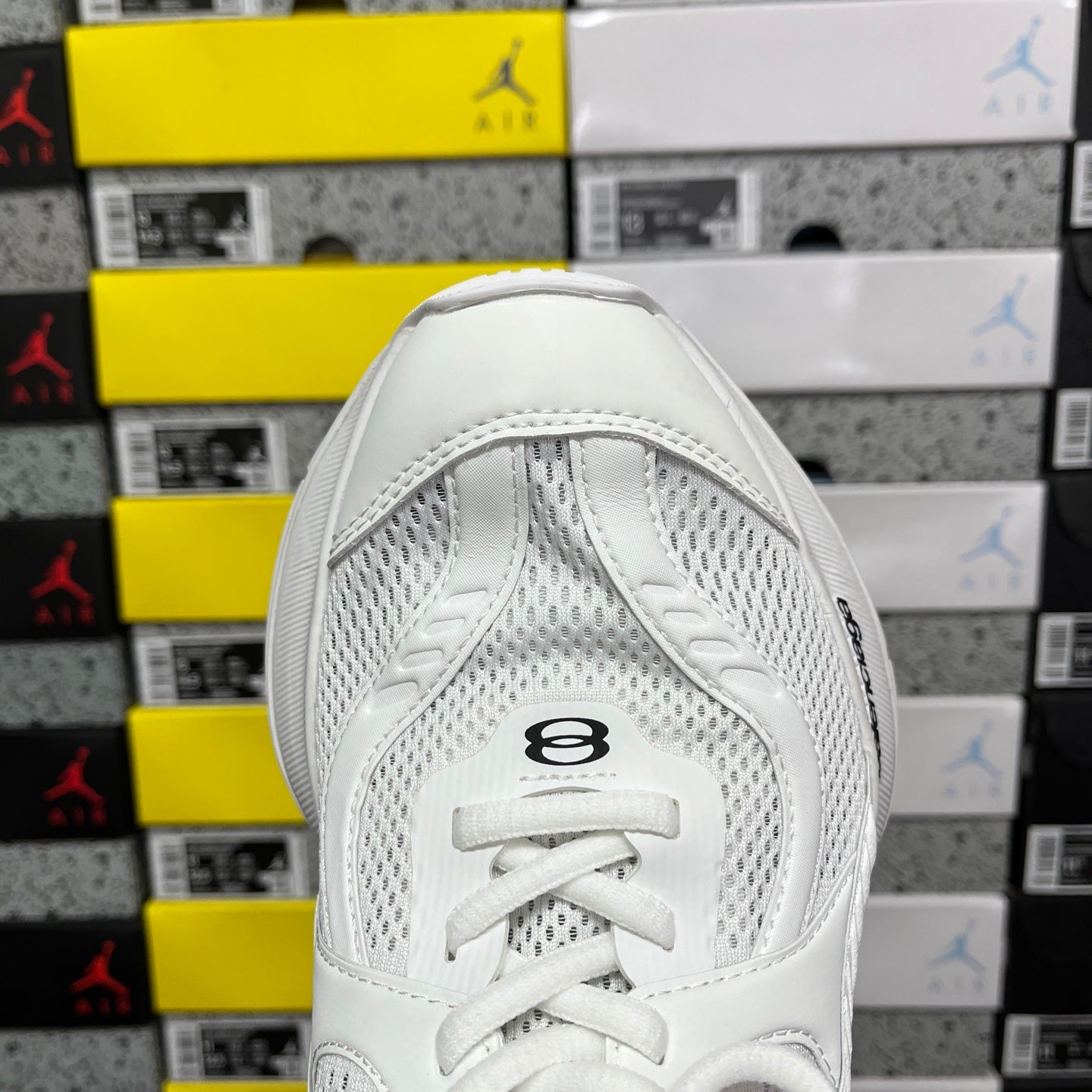 BLG Circuit White
