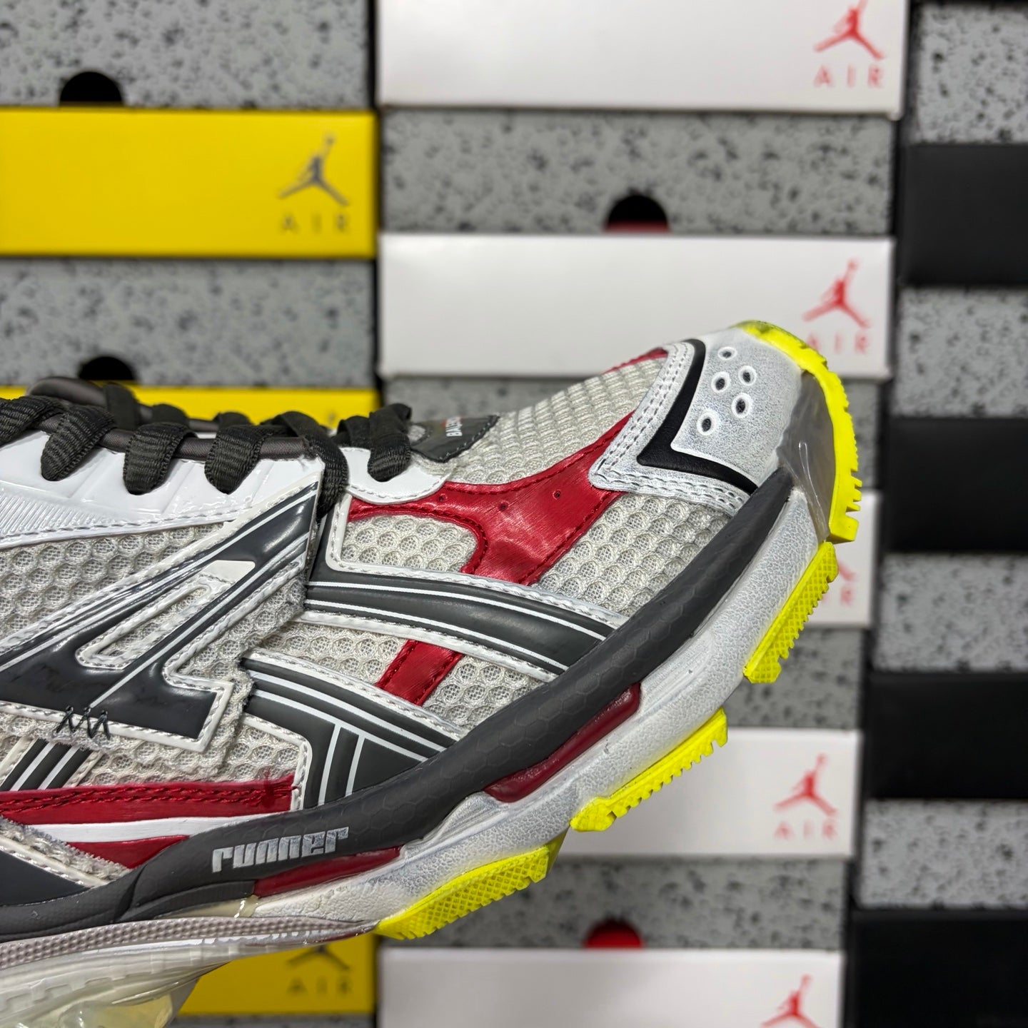 BLG Runner 7.0 Black/Red/Grey