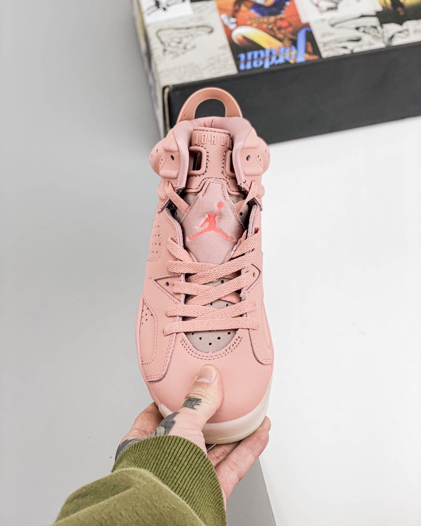 AJ6 Retro Pink