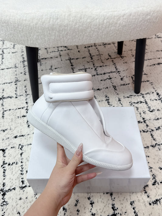 Maison High Pure White