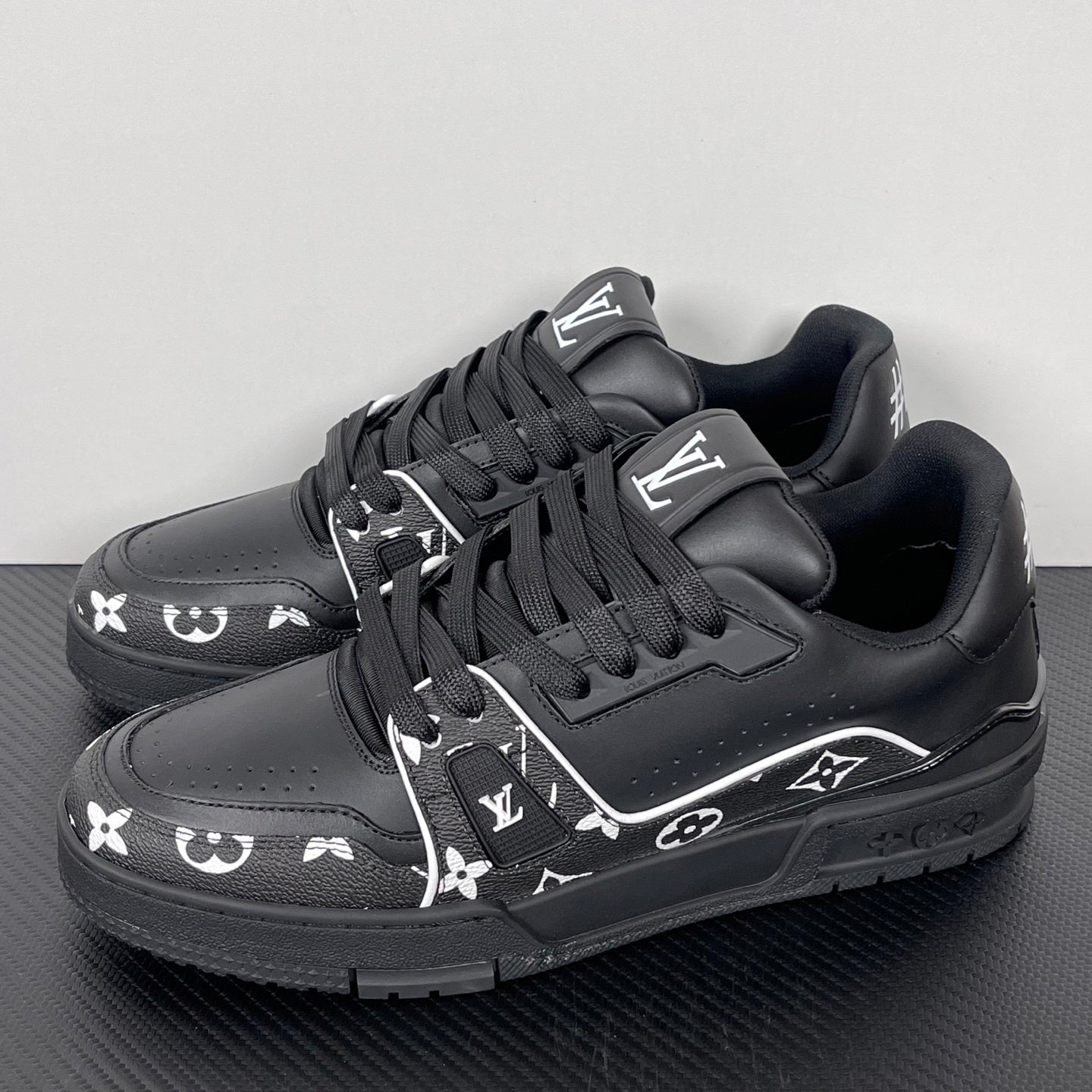 Trainer Black Monogram