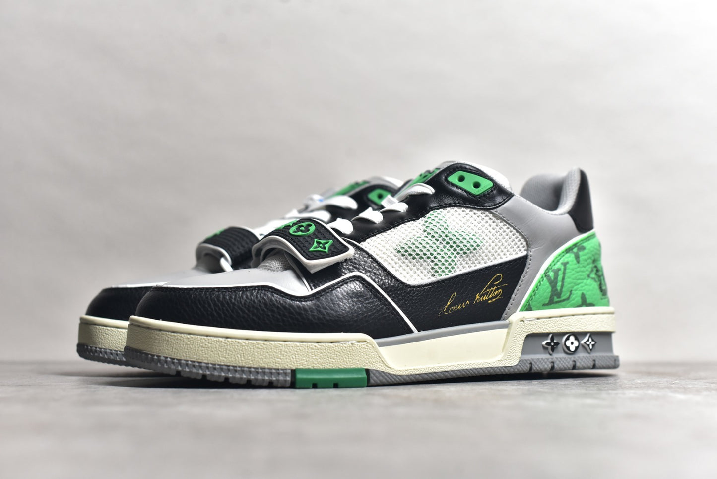 Trainer Gray and Green