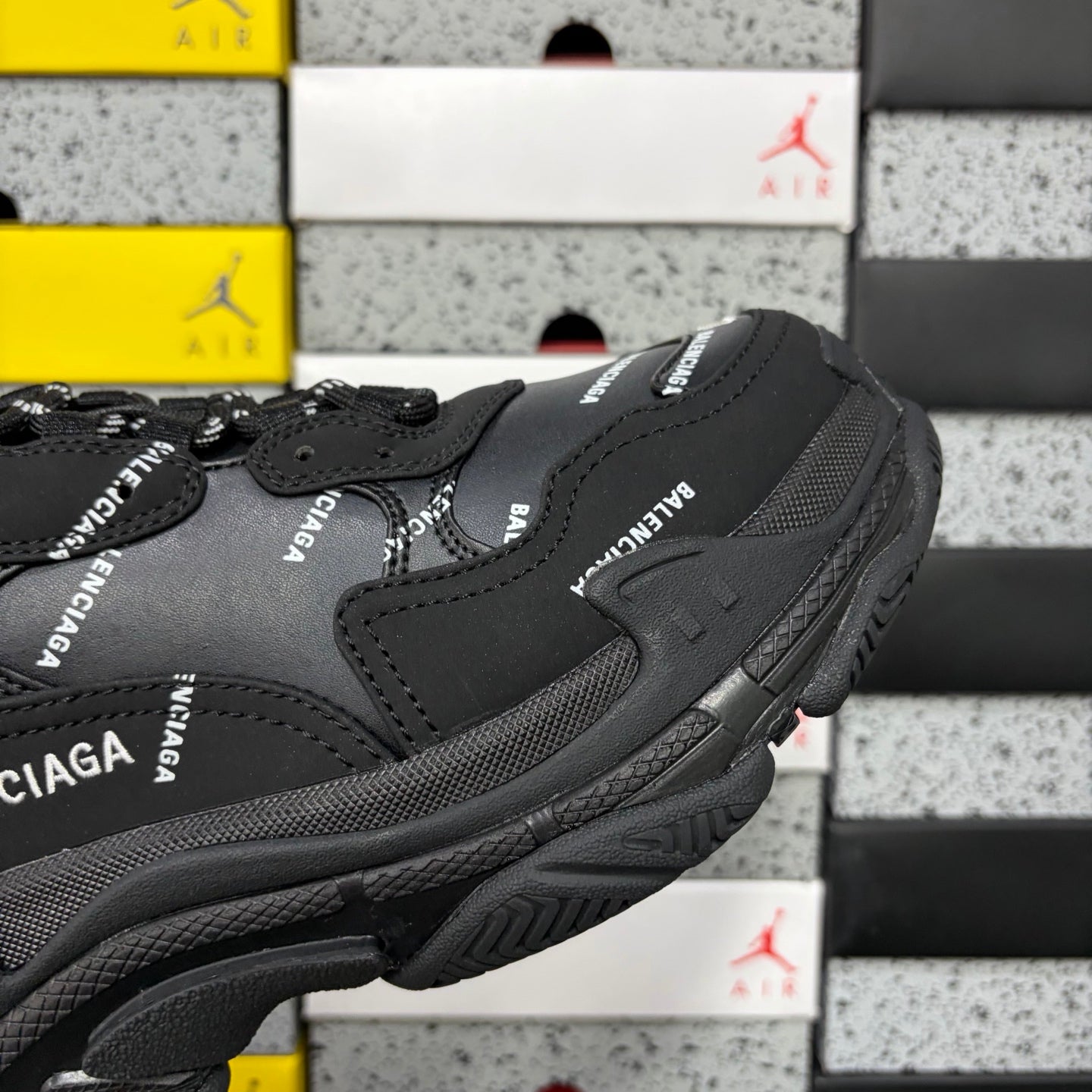 BLG Triple S Black