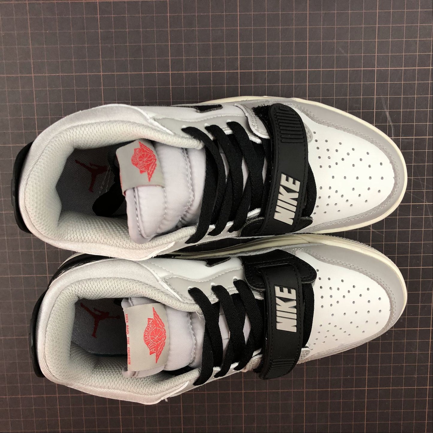 Legacy 312 White/Wolf Grey/Black