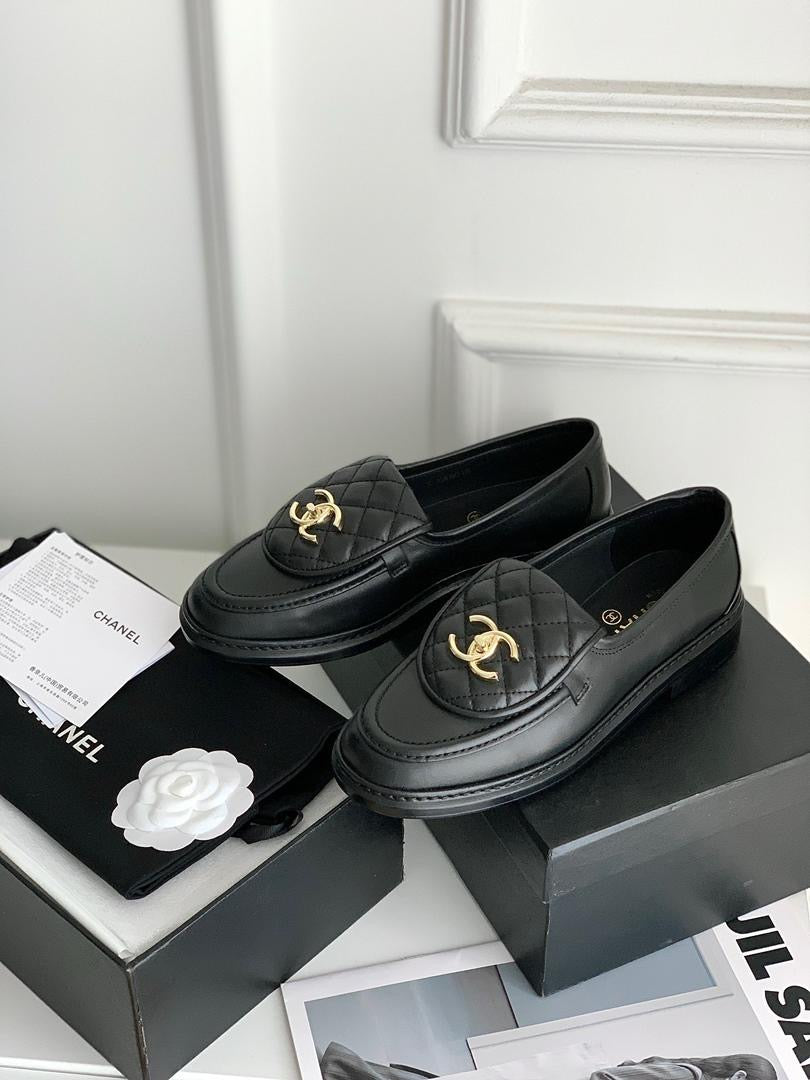 Chanel Black Quilted Flap Turnlock CC