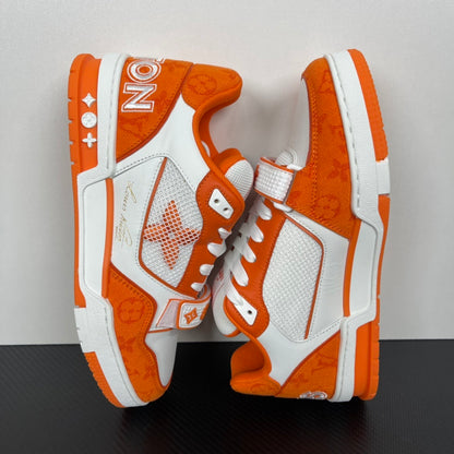 Trainer White and Orange