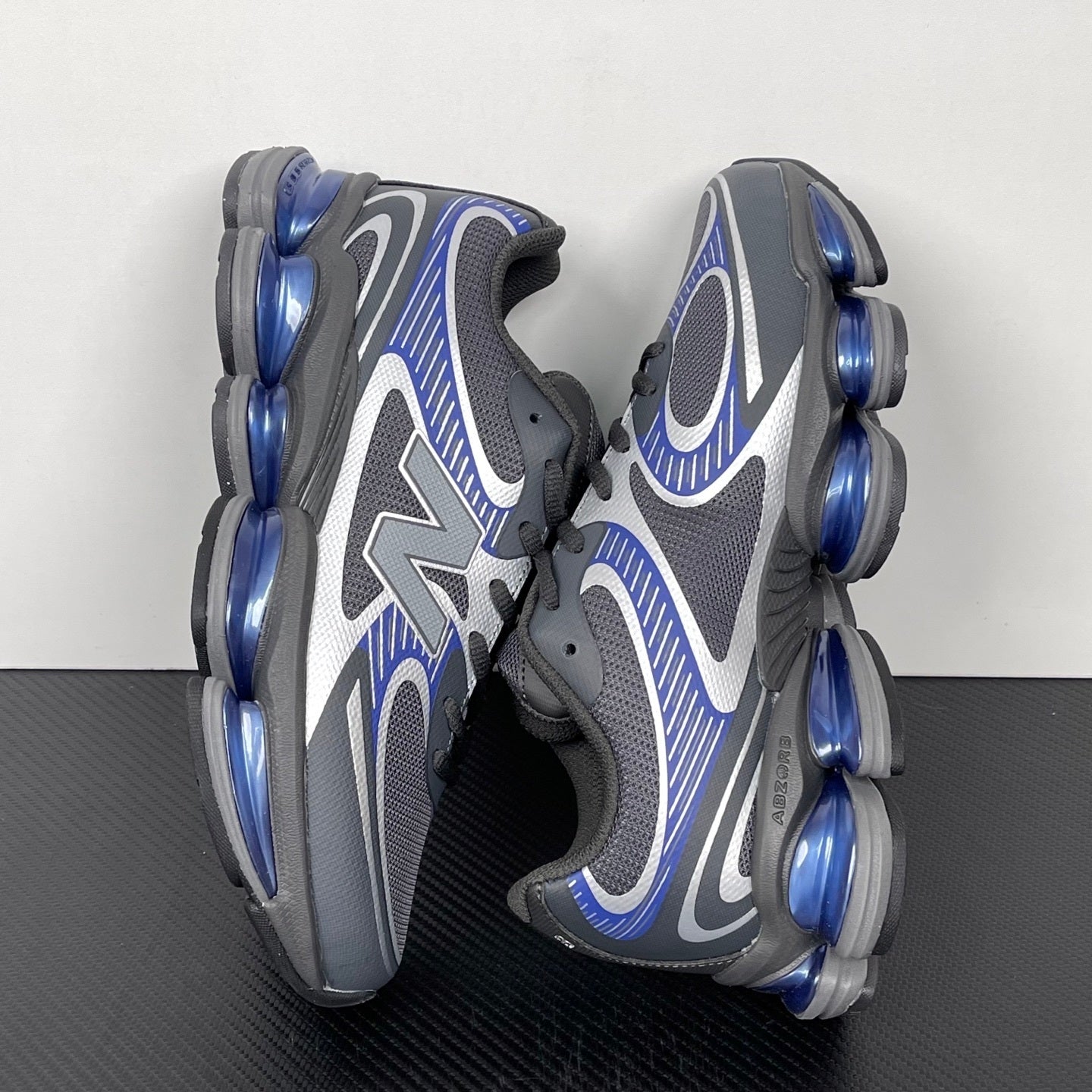 2000 ABZORB Greu and Blue