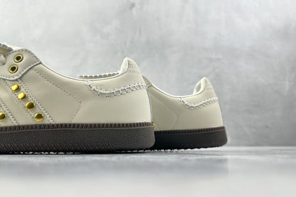 Samba Studded Pack