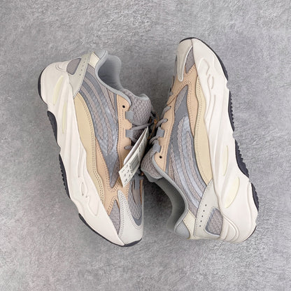 700 V2 Cream