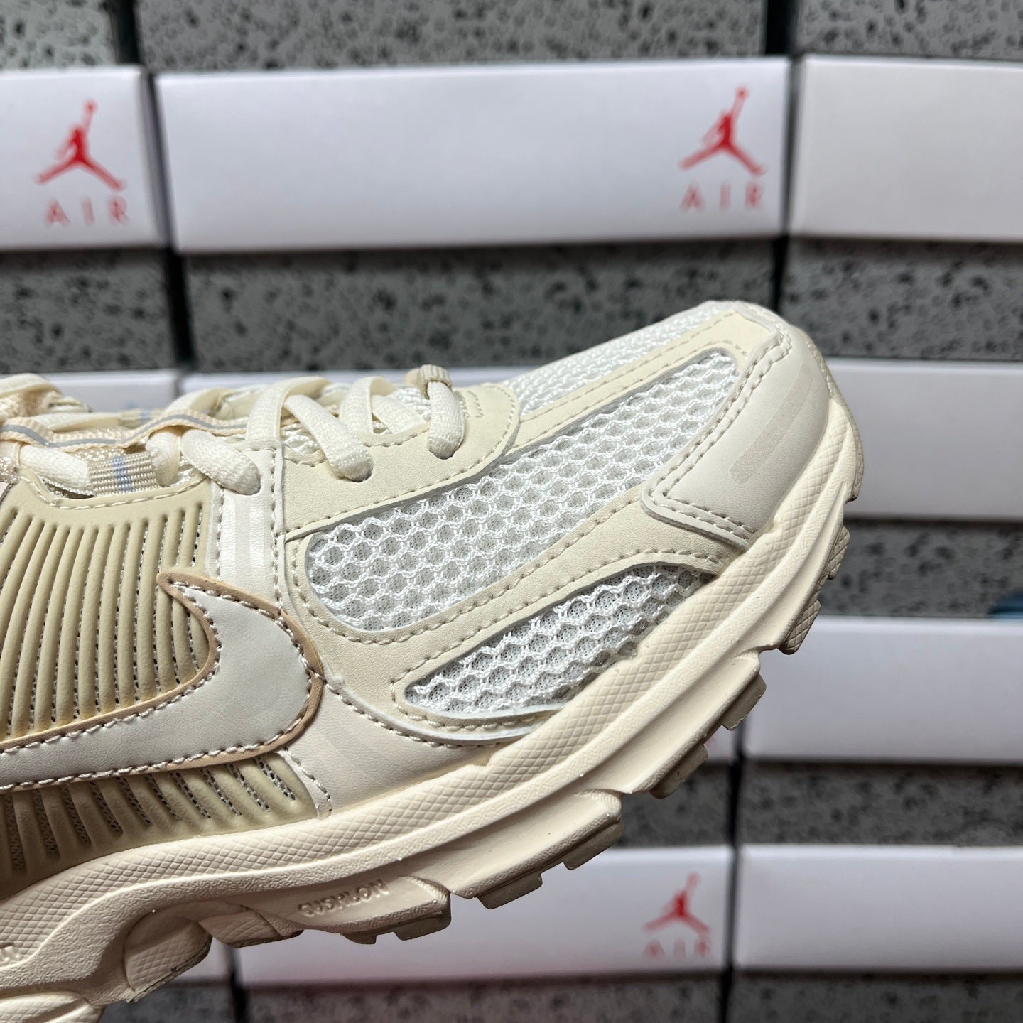 Vomero 5 Sand Pale Ivory