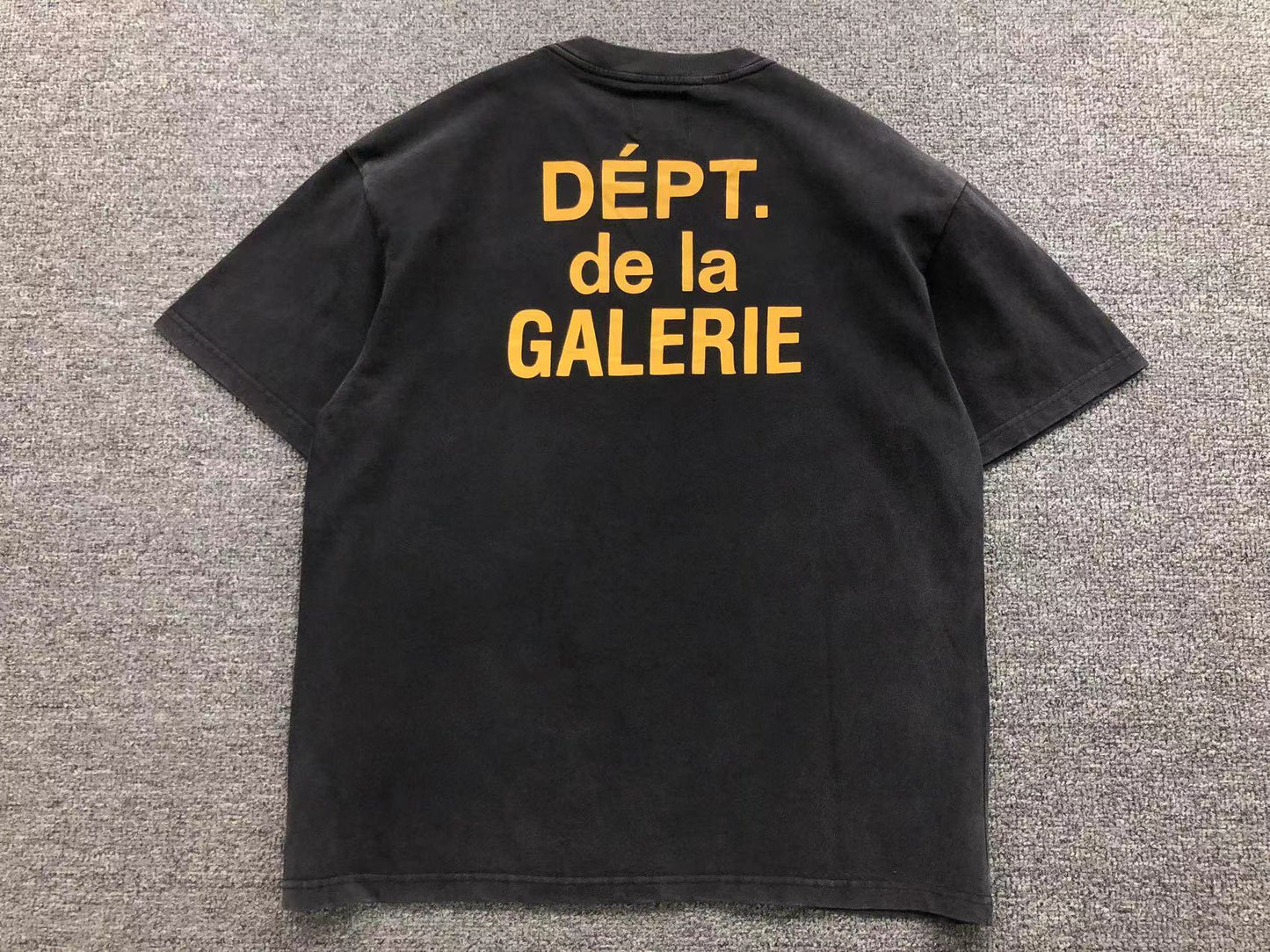T-shirt GALLERY DEPT