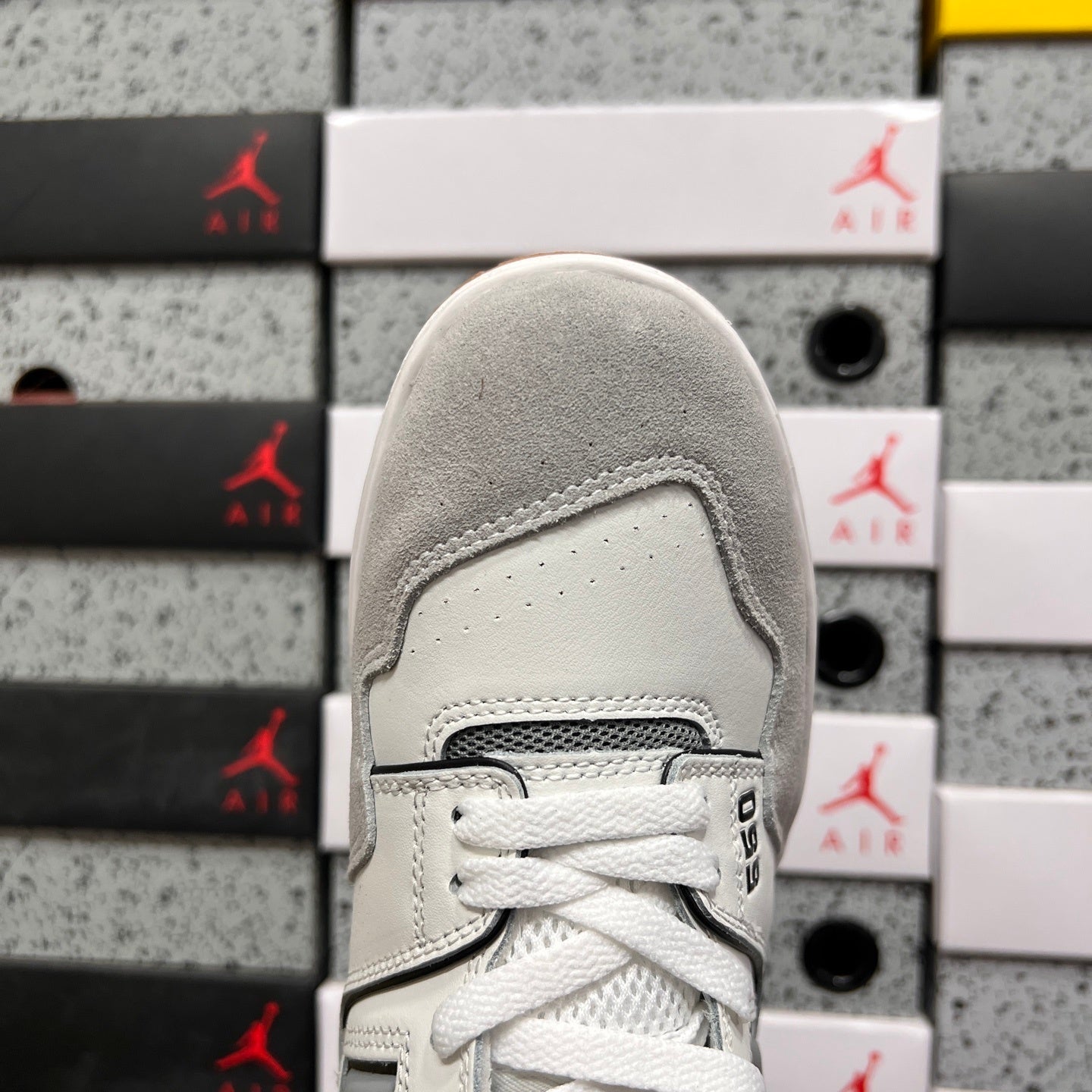 550 White and Grey