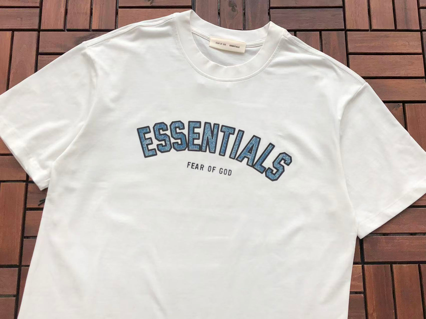 T-Shirts ESSENT
