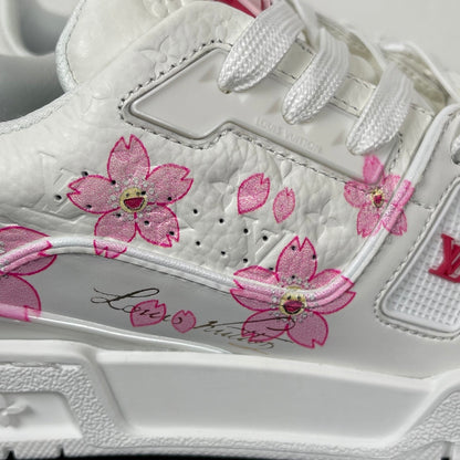Trainer White and Pink Flowers