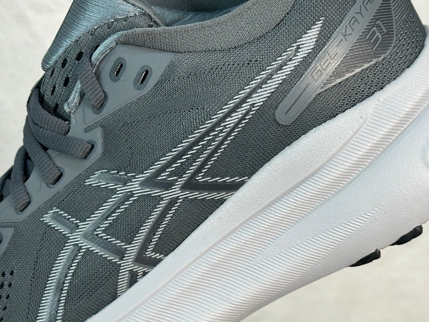 Gel-Kayano 31 Grey/White