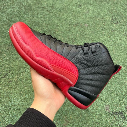 12 Black and Red