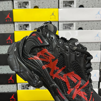 BLG Runner 7.0 Graffiti - Black Red