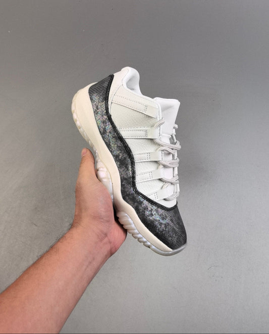 AJ11 Low “Year of Snake”
