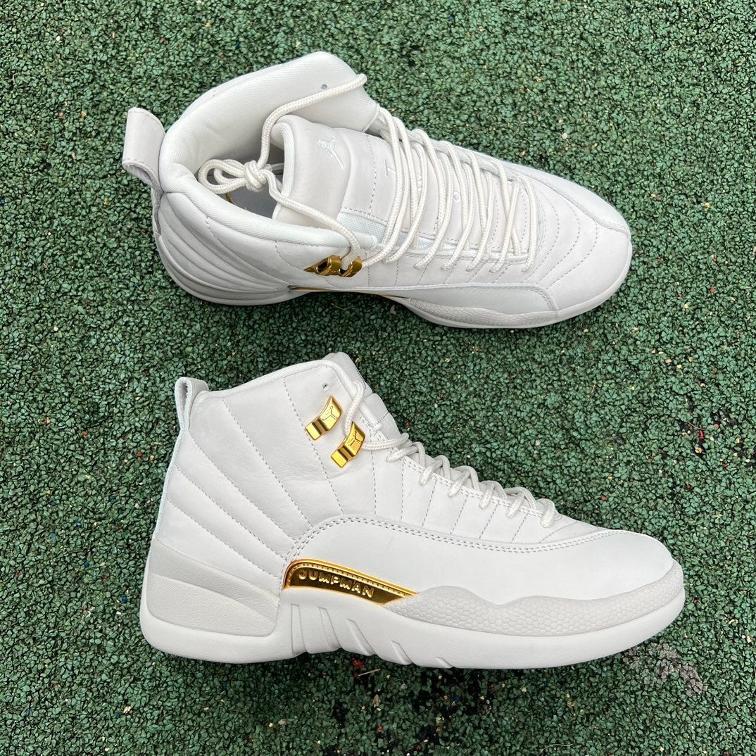 12 PURE WHITE