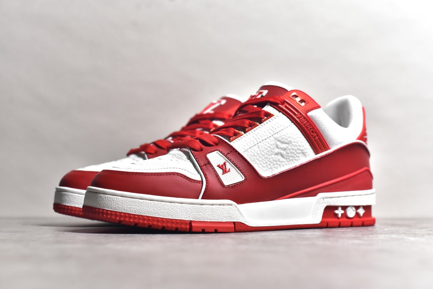 Trainer White and Red