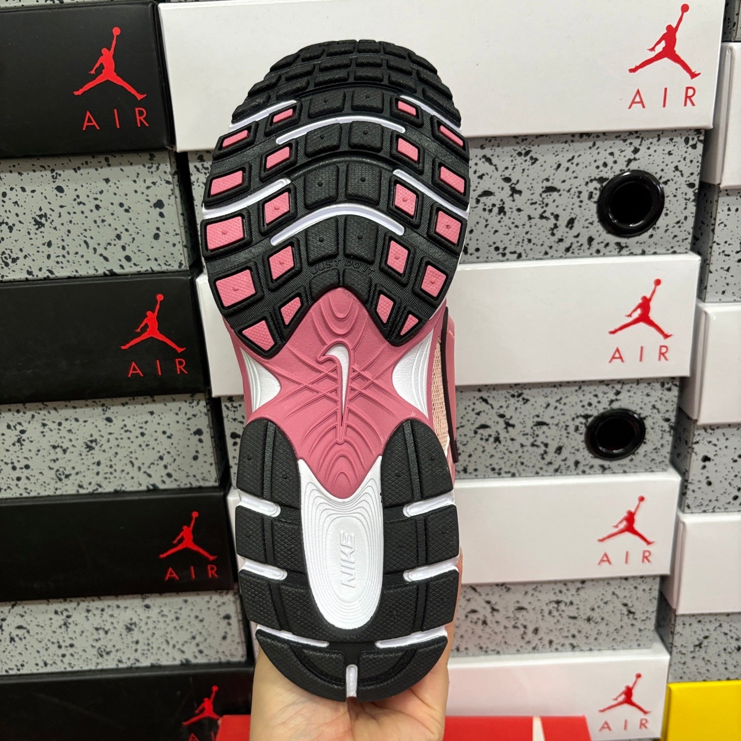V5 RNR Pink White