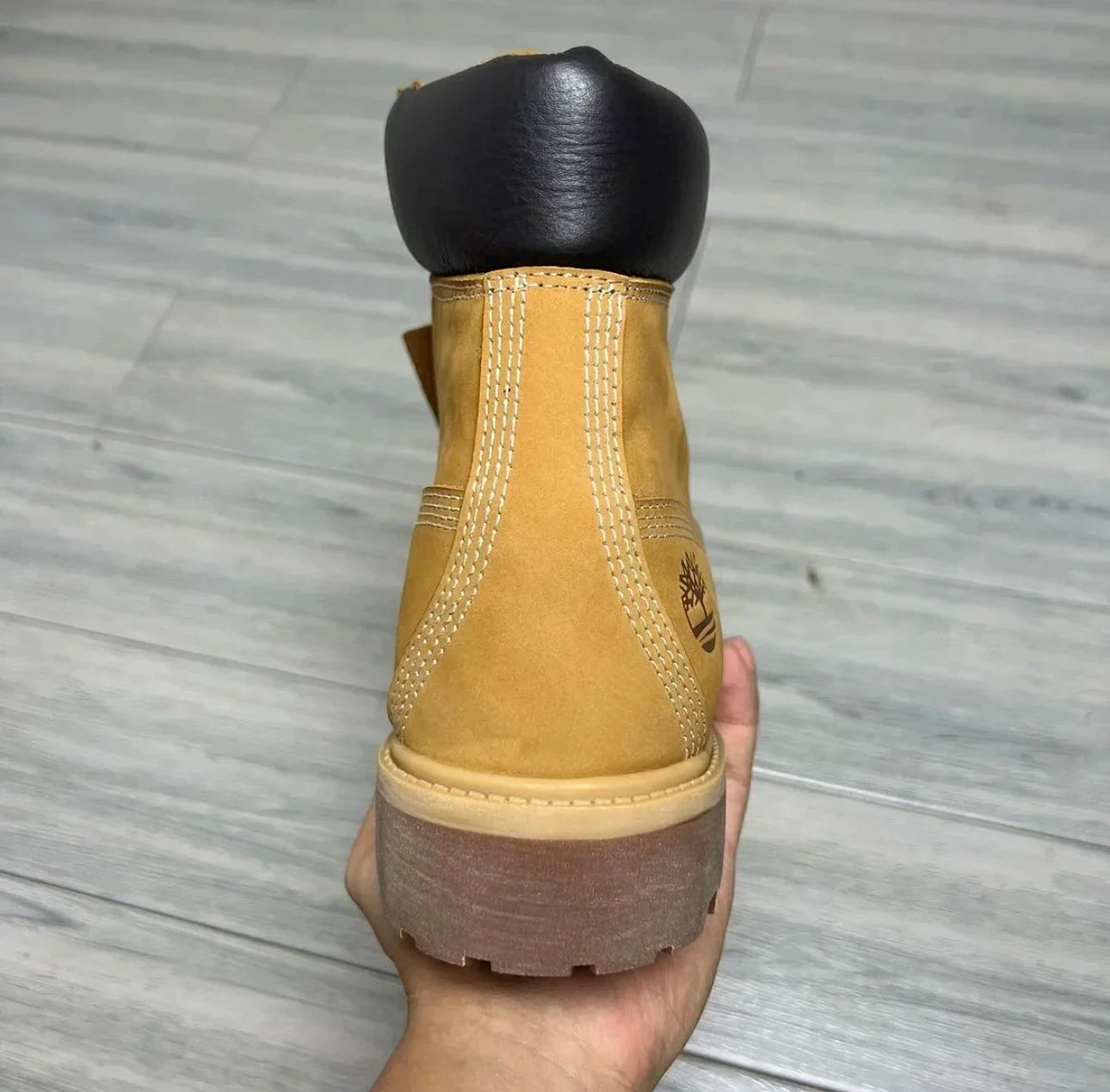 Bota Timber