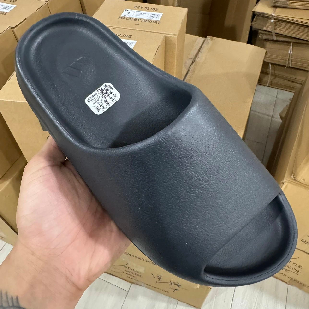 Slide Black