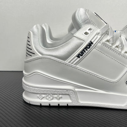 Trainer White