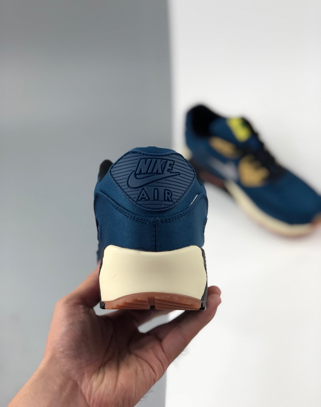 90 Tokyo