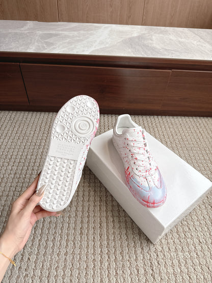 Maison Paint Pink LIght Blue Sole