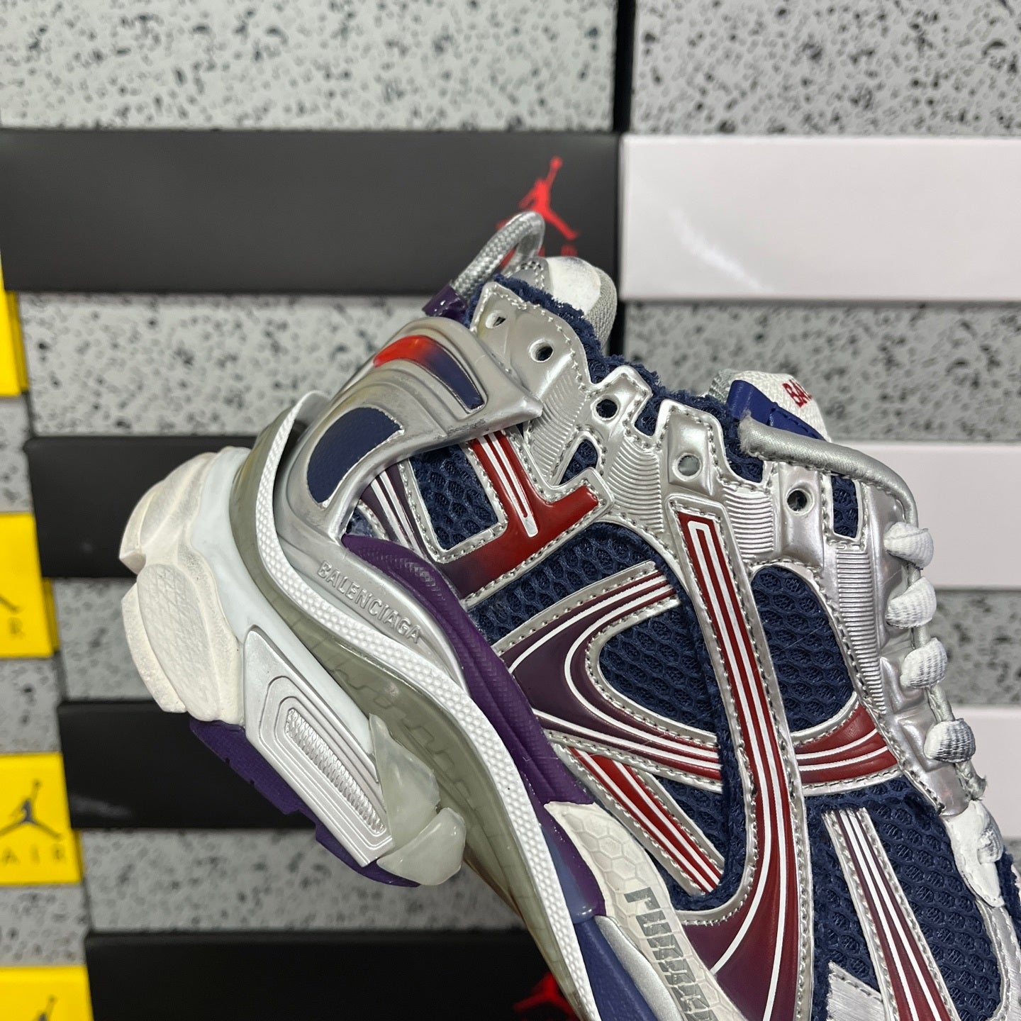 BLG Runner Red Blue