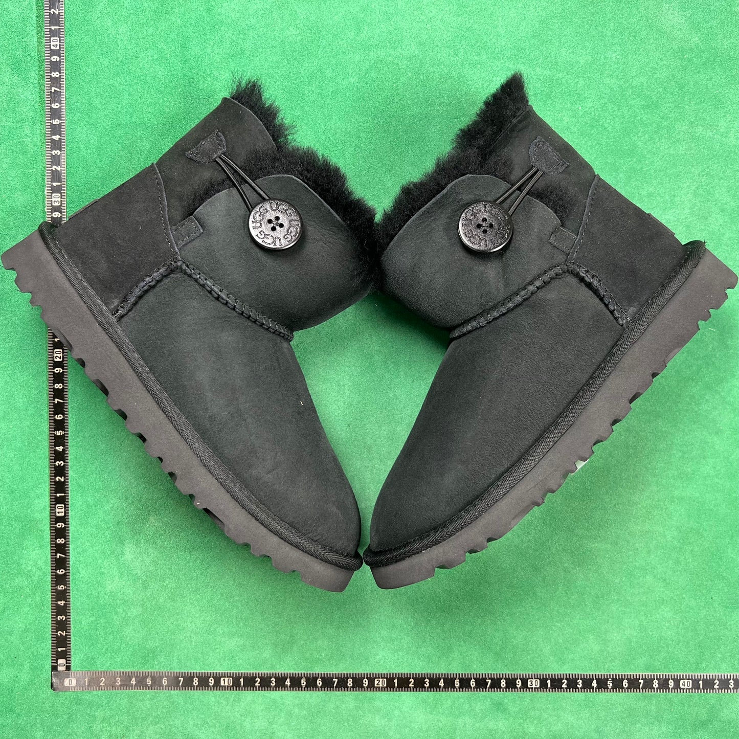 UGG UGG Bailey Mini Bailey Button II Boot