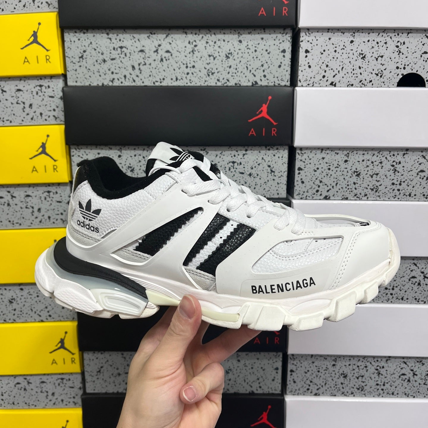 BLG Track x AD White Black