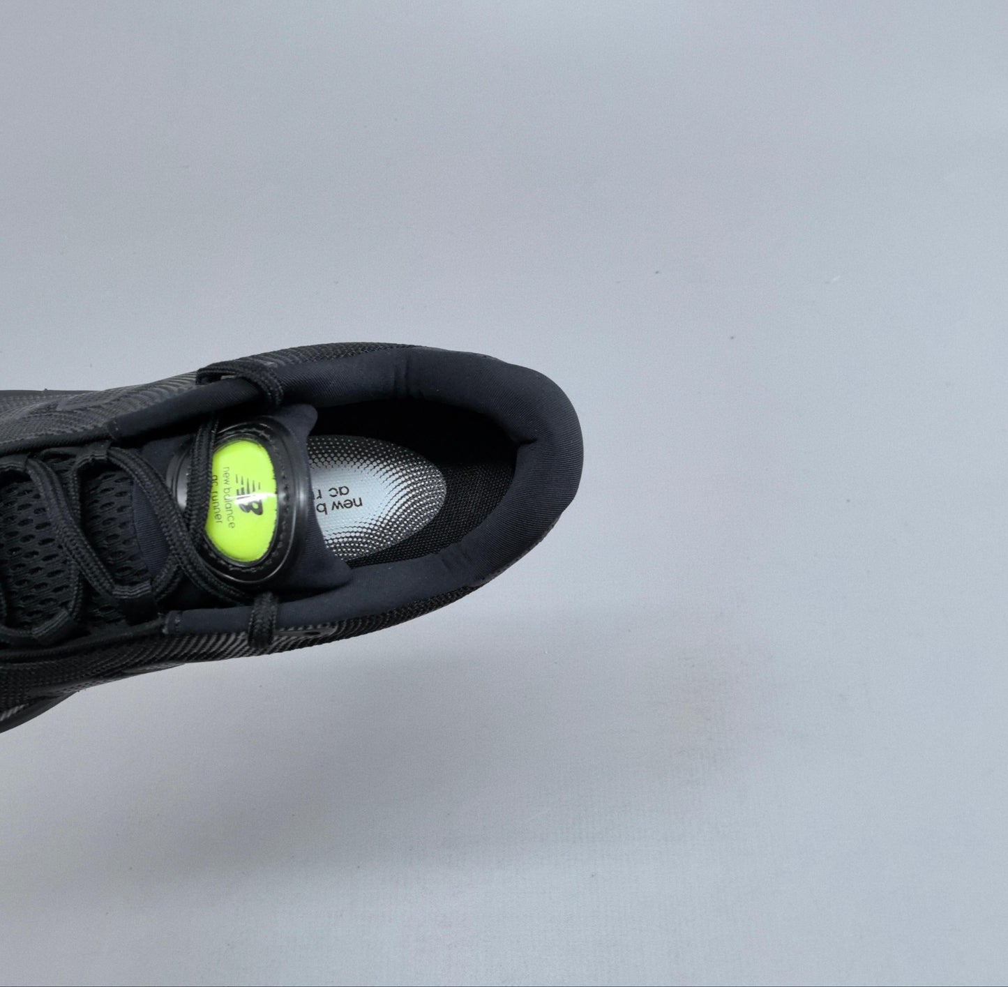 AC Runner Black