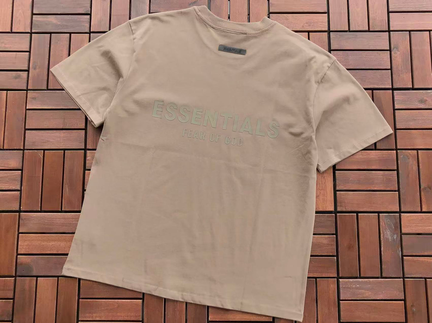 T-Shirts ESSENT